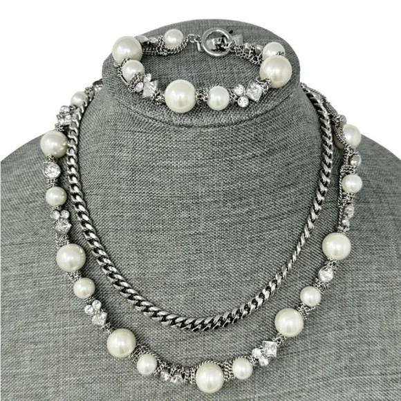 GIVENCHY Double Strand Faux Pearl & Rhinestone Chain Necklace/Bracelet Set, NWT - Picture 7 of 7